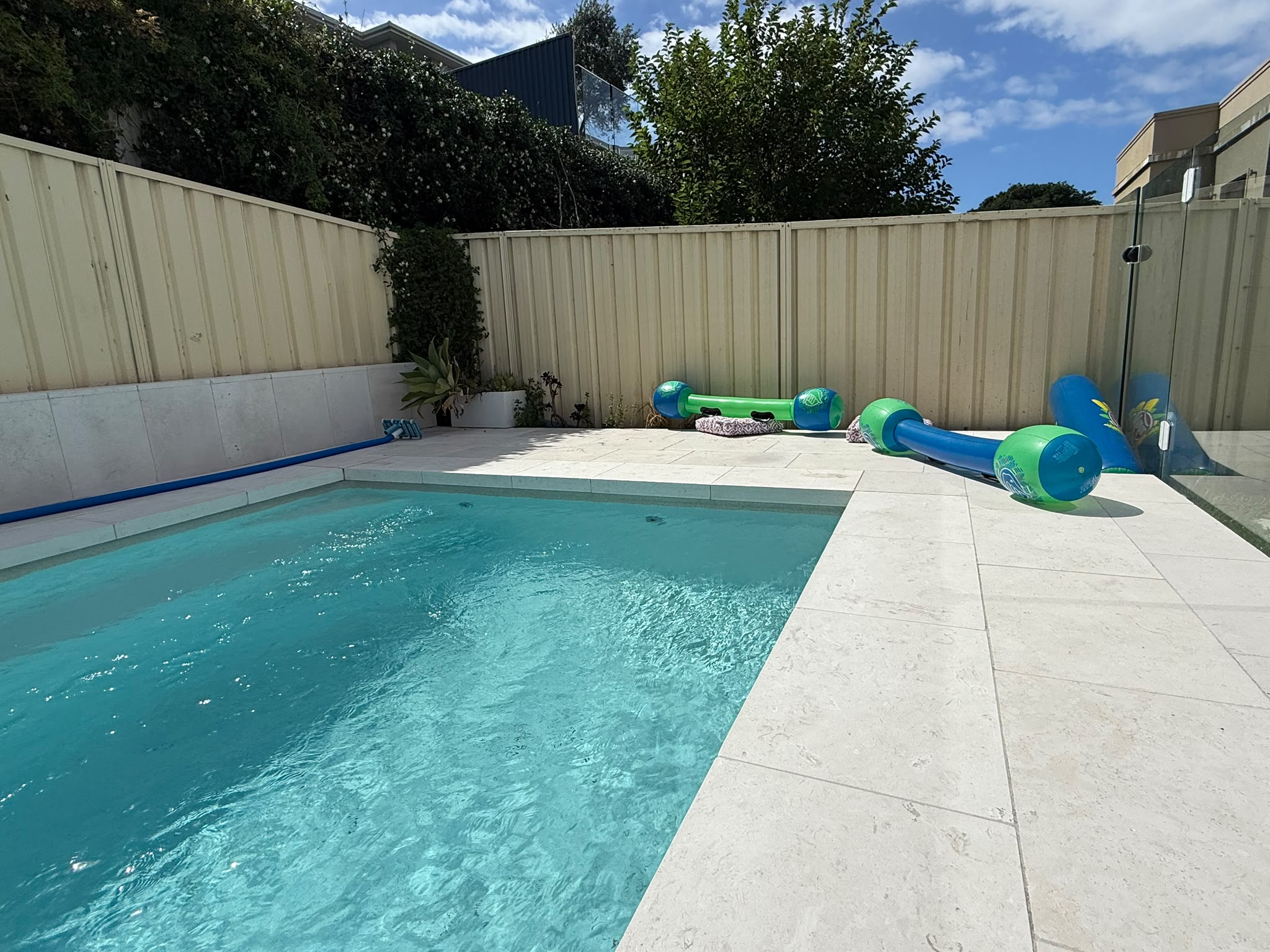 Before Bookmatched UV Marble Wall